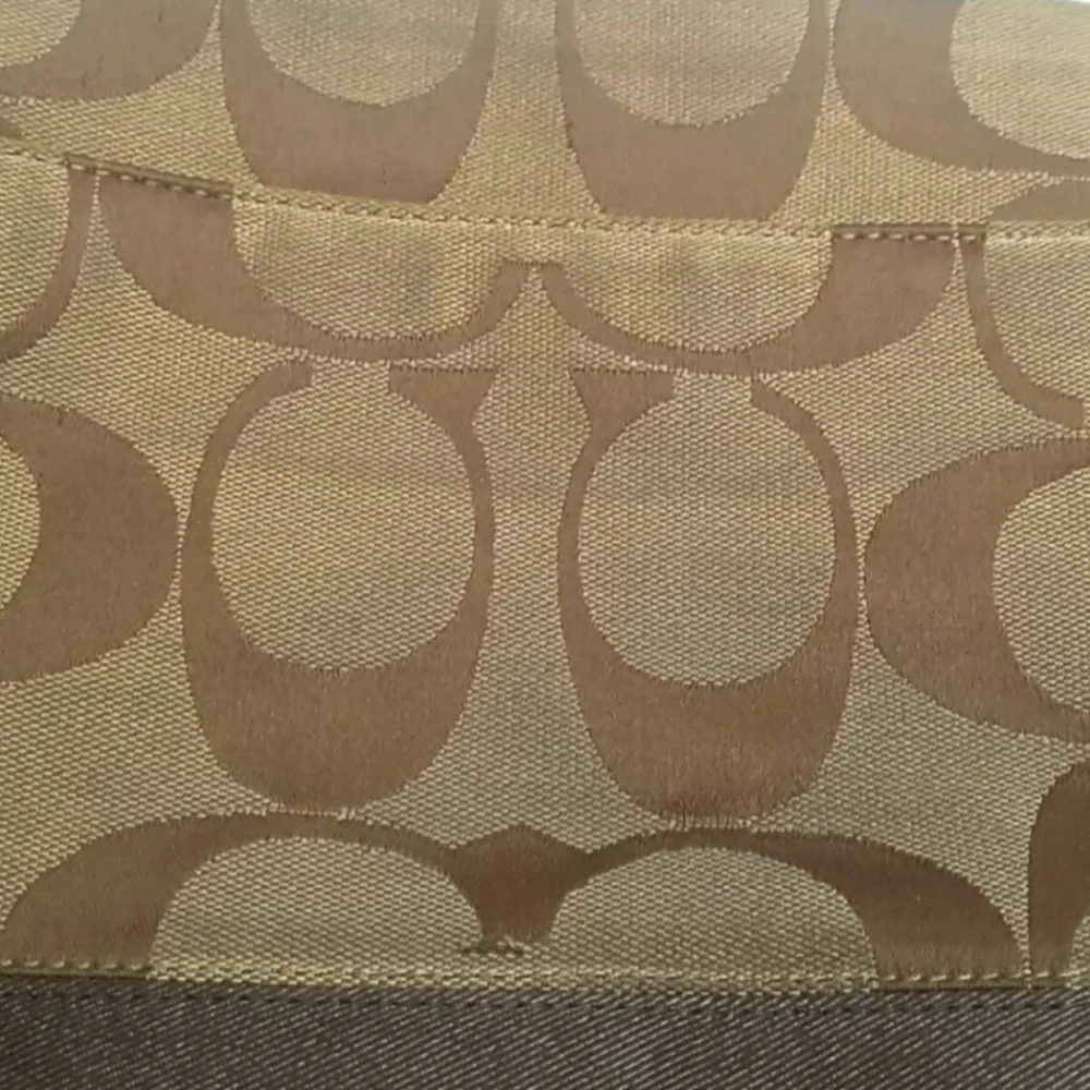 COACH brand Signature Canvas Bag - Picture 7 of 8